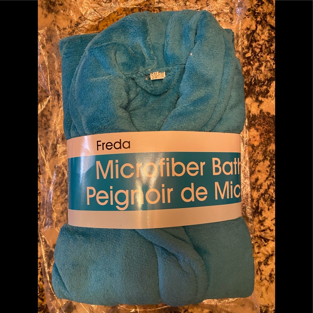 Microfibre Bathrobe - Picture 2 of 6